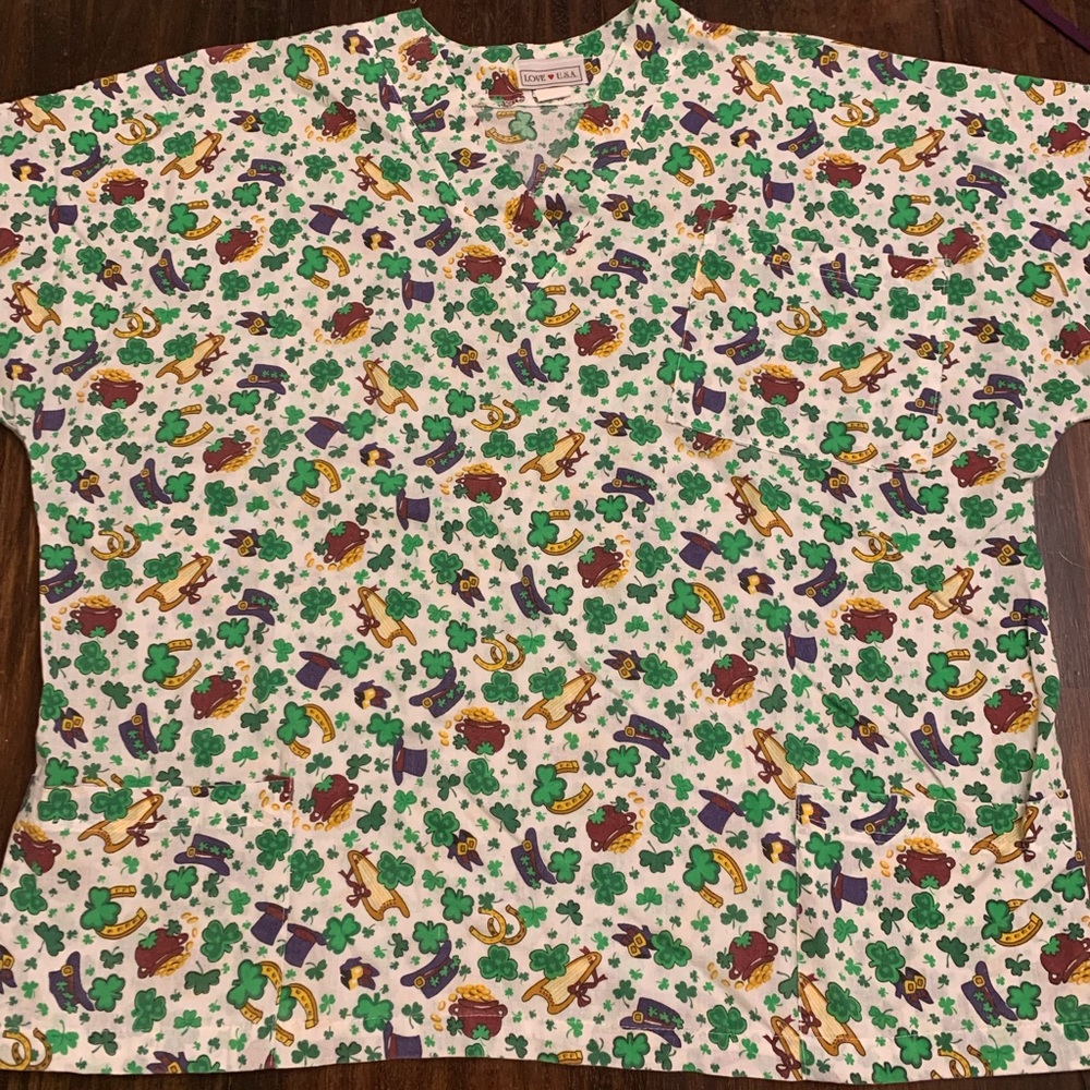 Love USA Scrub Top